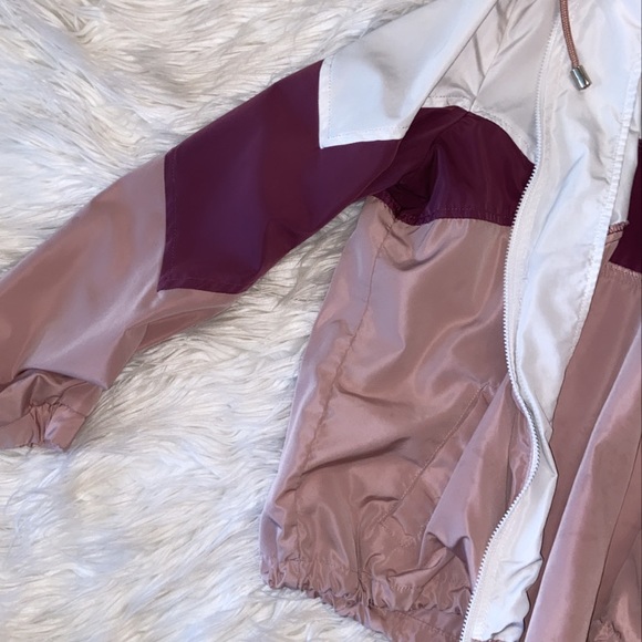 mauve pink windbreaker - Picture 2 of 2